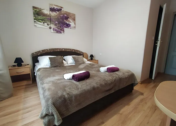 Jar Homestay szállás *